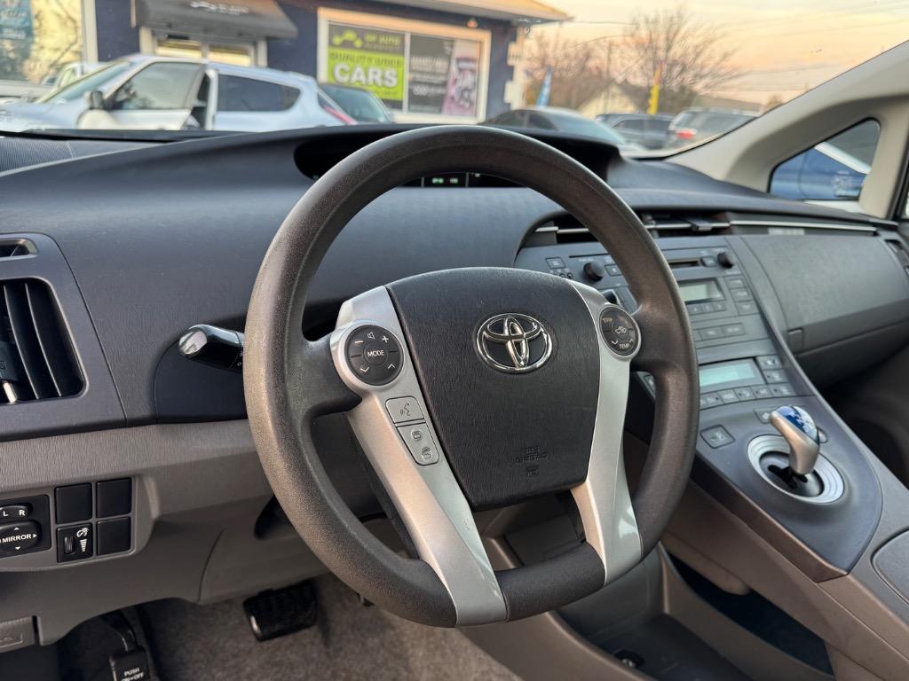 2011 Toyota Prius - $12,900
