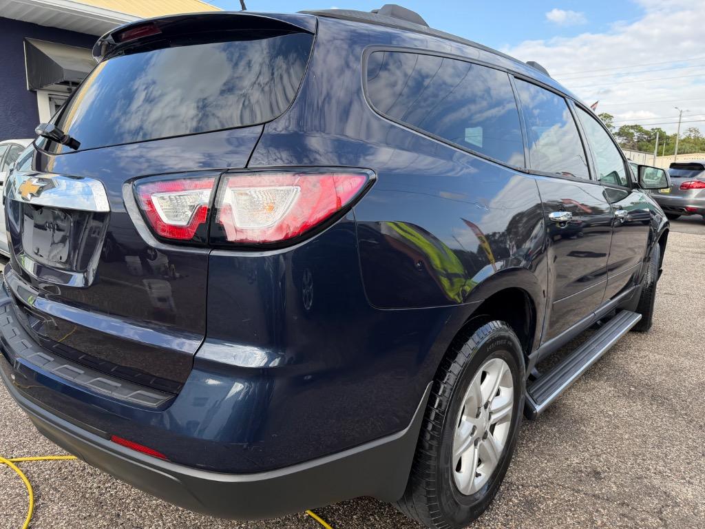 2017 Chevrolet Traverse - $12,900