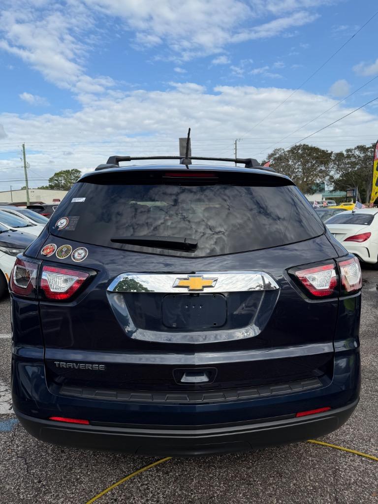 2017 Chevrolet Traverse - $12,900