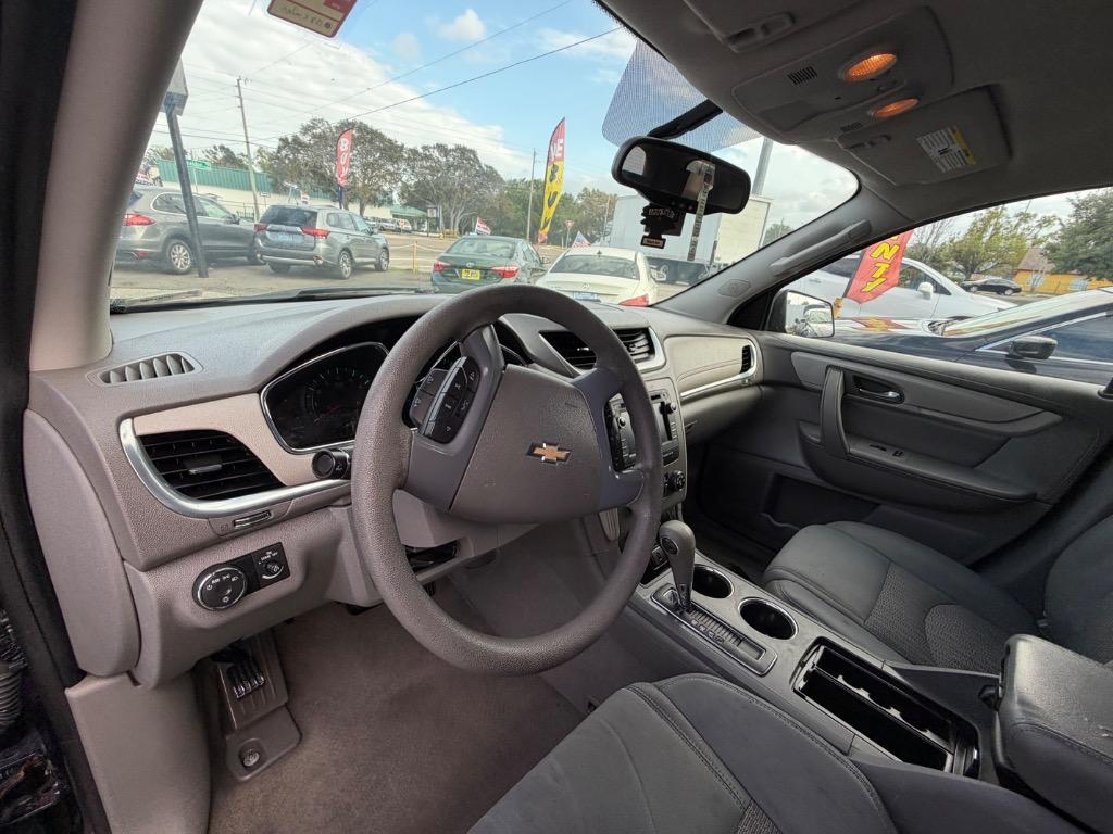2017 Chevrolet Traverse - $12,900