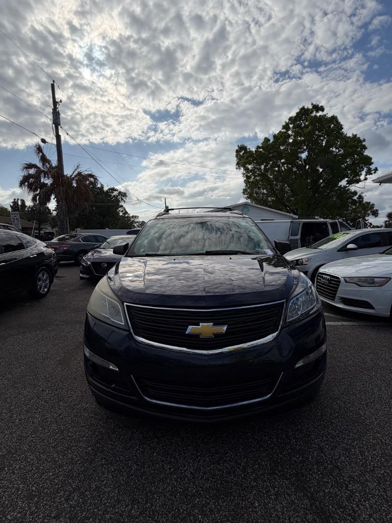 2017 Chevrolet Traverse - $12,900