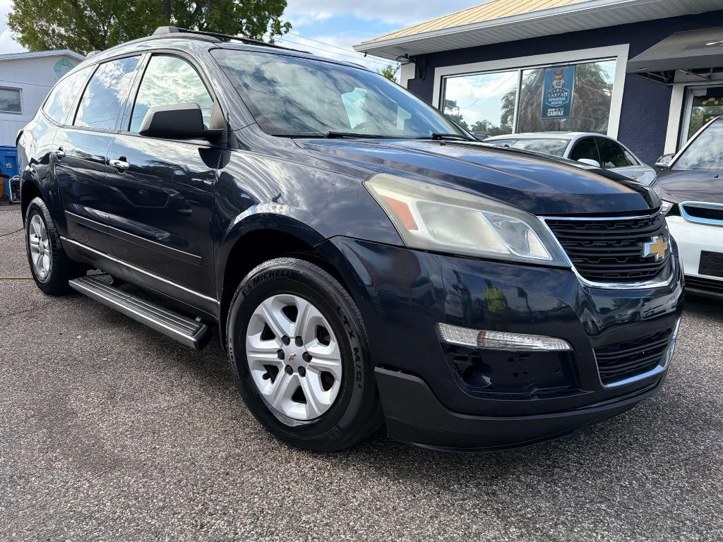 2017 Chevrolet Traverse - $12,900