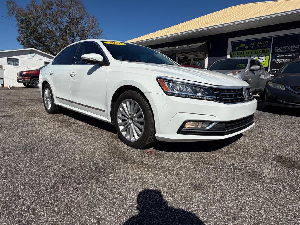 2016 Volkswagen Passat - $12,900