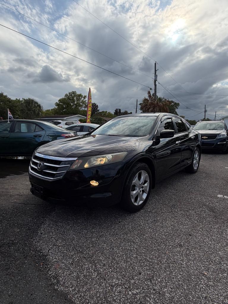 2012 Honda Crosstour - $6,900