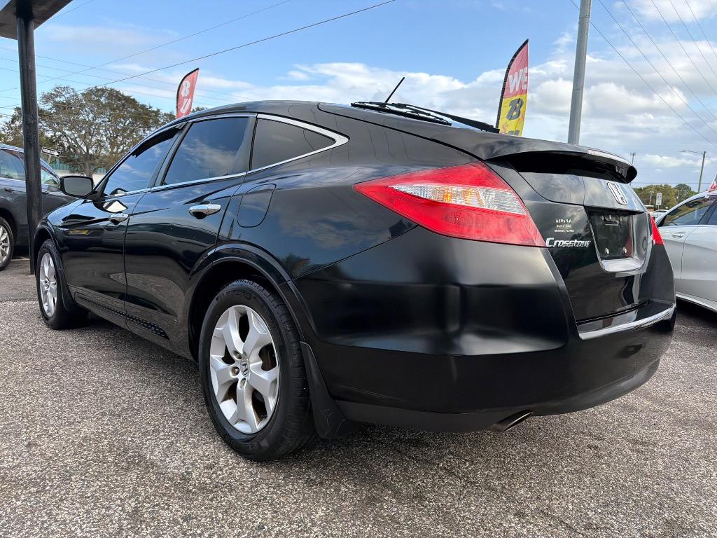 2012 Honda Crosstour - $6,900