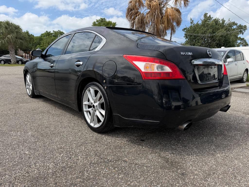 2010 Nissan Maxima - $3,900