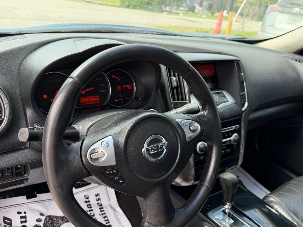 2010 Nissan Maxima - $3,900