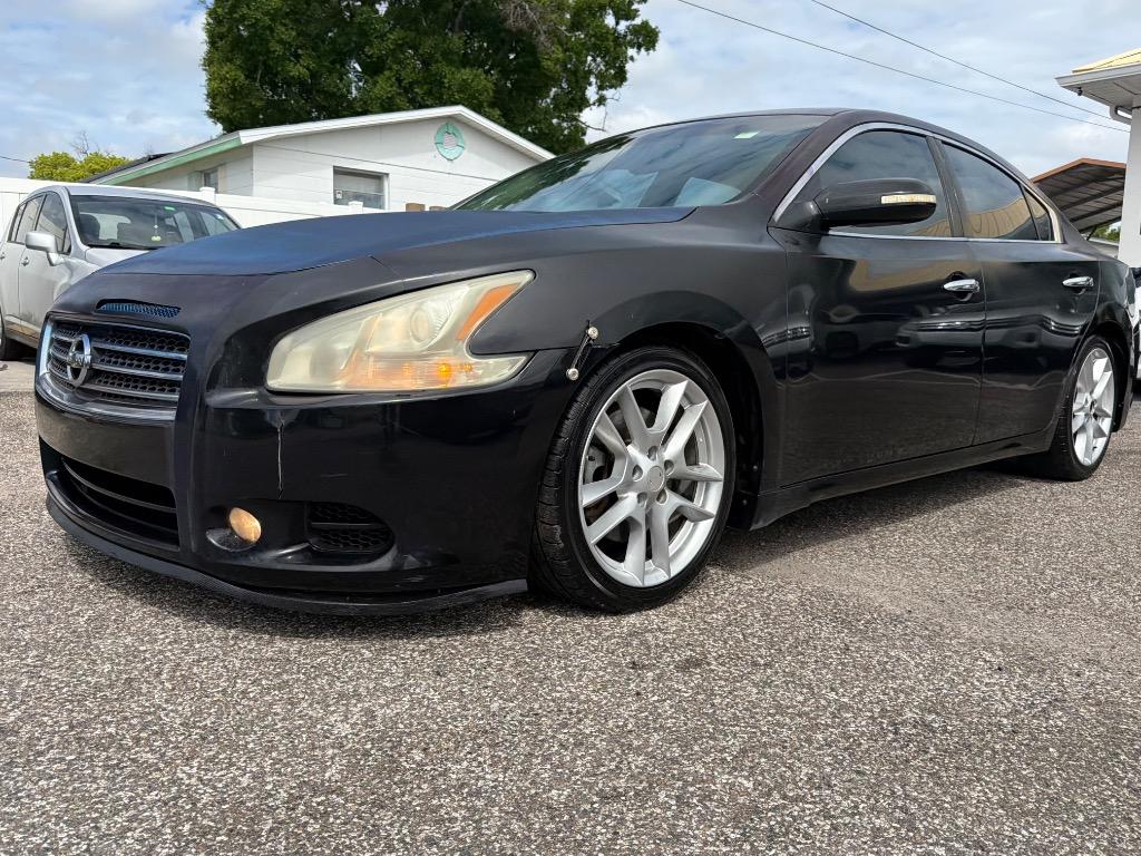 2010 Nissan Maxima - $3,900