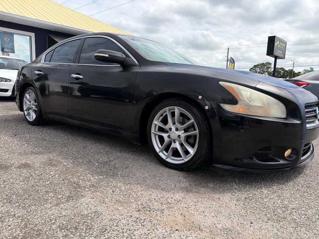 2010 Nissan Maxima - $3,900