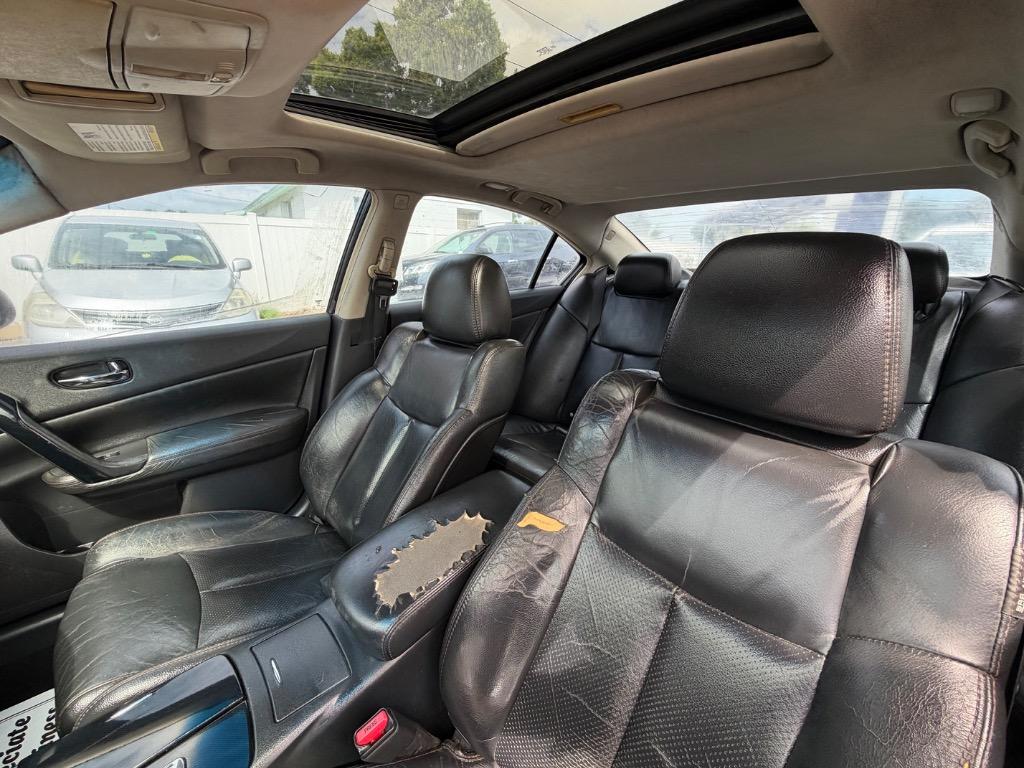 2010 Nissan Maxima - $3,900