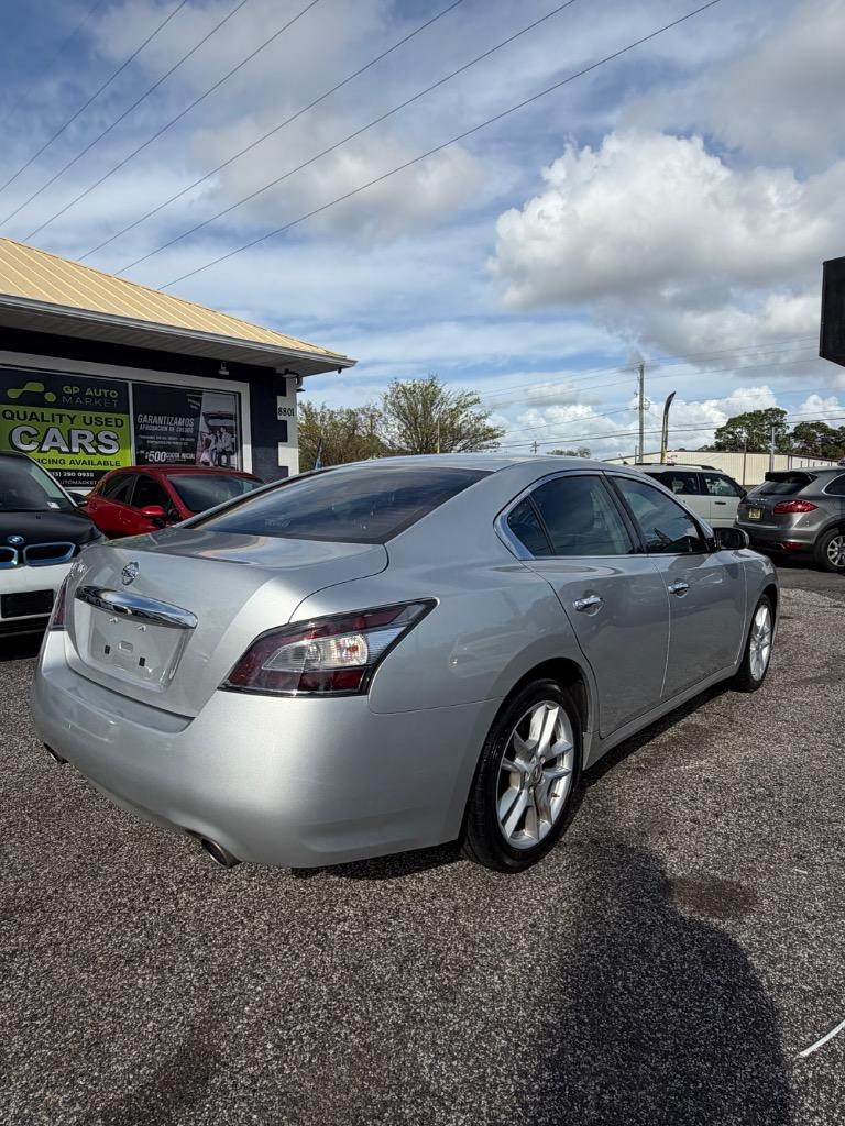 2012 Nissan Maxima - $5,900