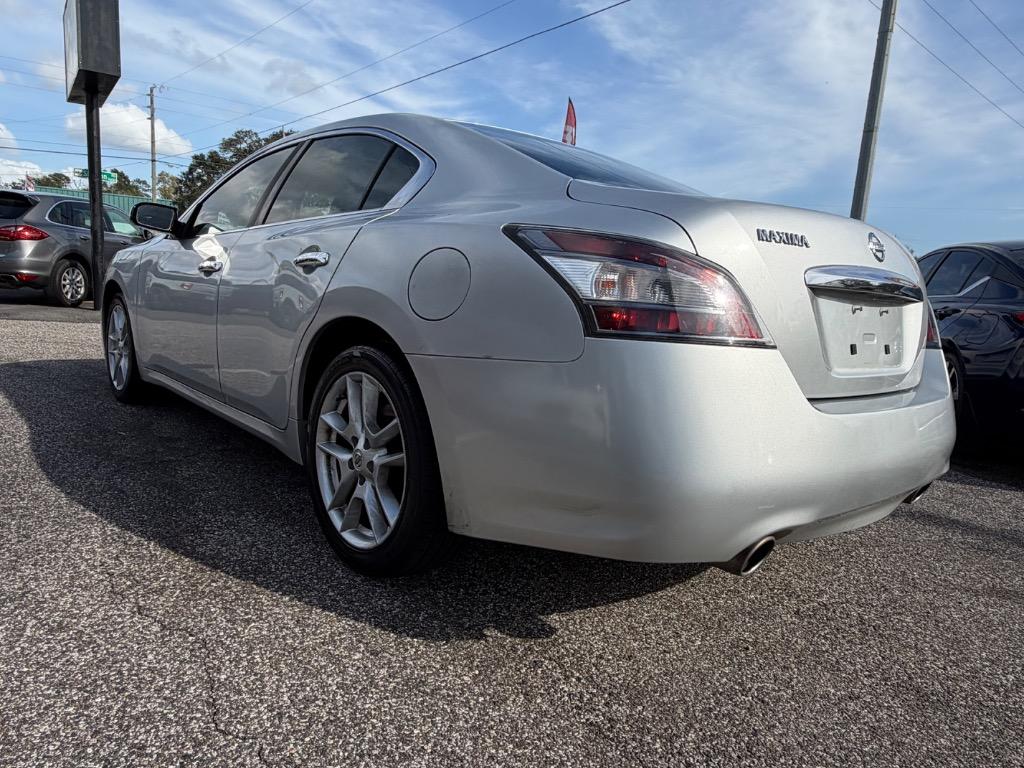 2012 Nissan Maxima - $5,900