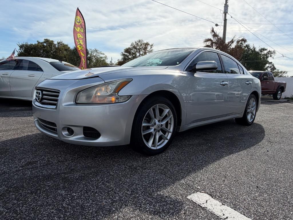 2012 Nissan Maxima - $5,900