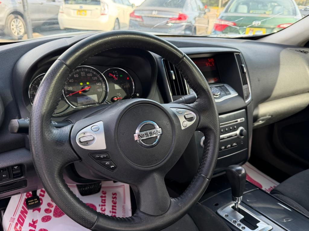 2012 Nissan Maxima - $5,900