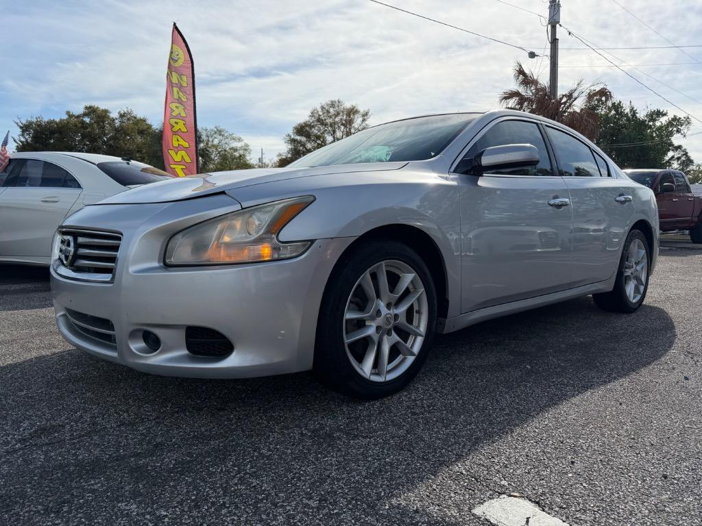2012 Nissan Maxima - $5,900