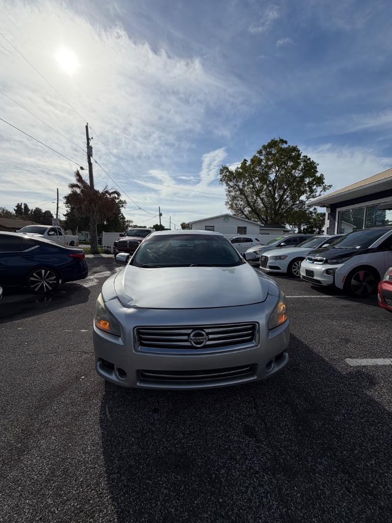 2012 Nissan Maxima - $5,900