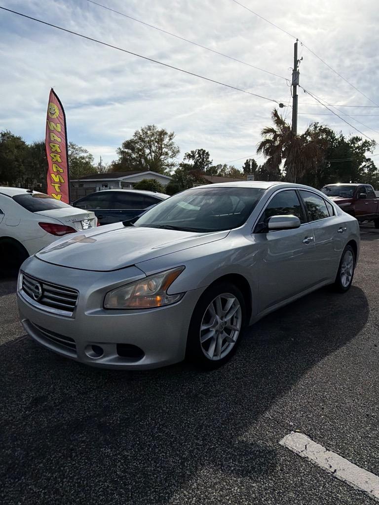 2012 Nissan Maxima - $5,900