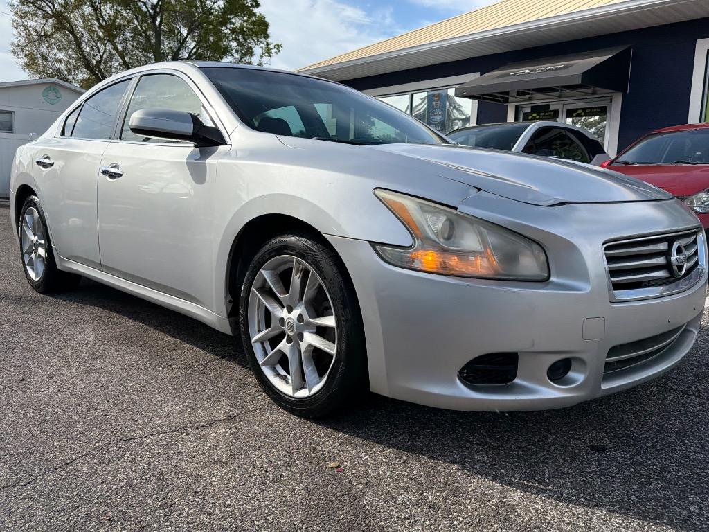 2012 Nissan Maxima - $5,900