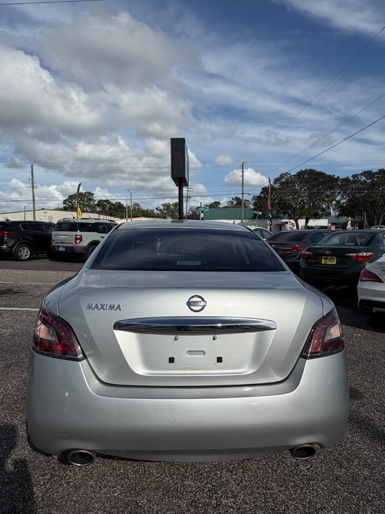 2012 Nissan Maxima - $5,900
