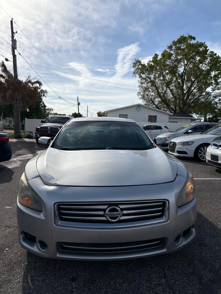2012 Nissan Maxima - $5,900