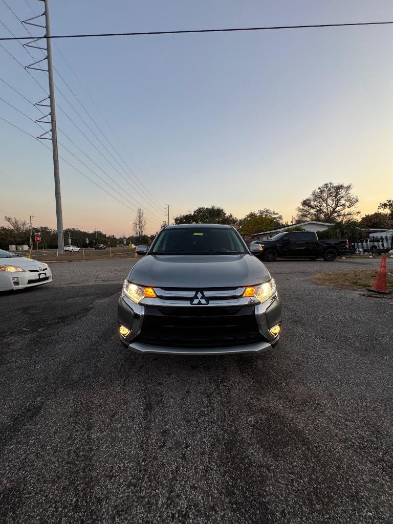 2016 Mitsubishi Outlander - $14,900