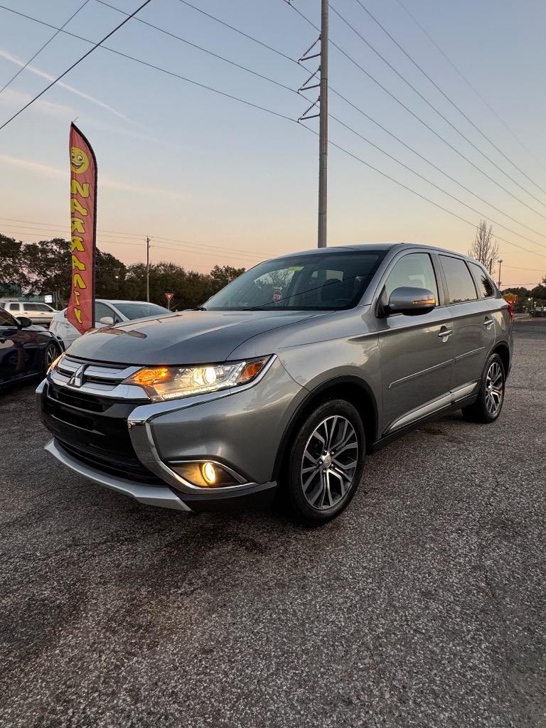 2016 Mitsubishi Outlander - $14,900