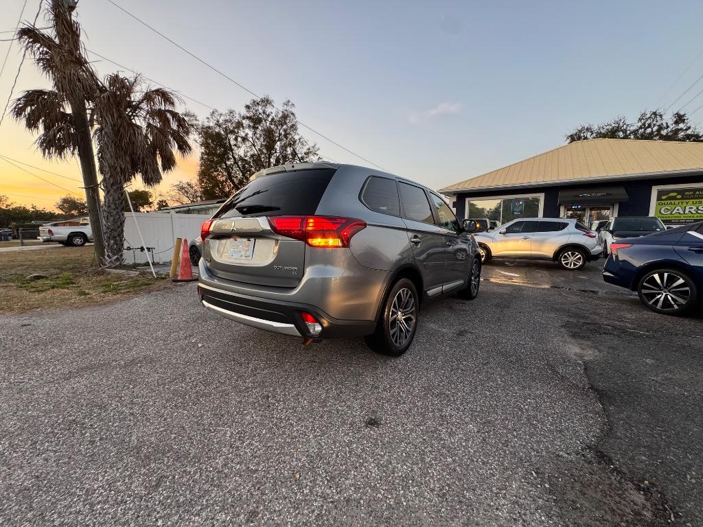 2016 Mitsubishi Outlander - $14,900