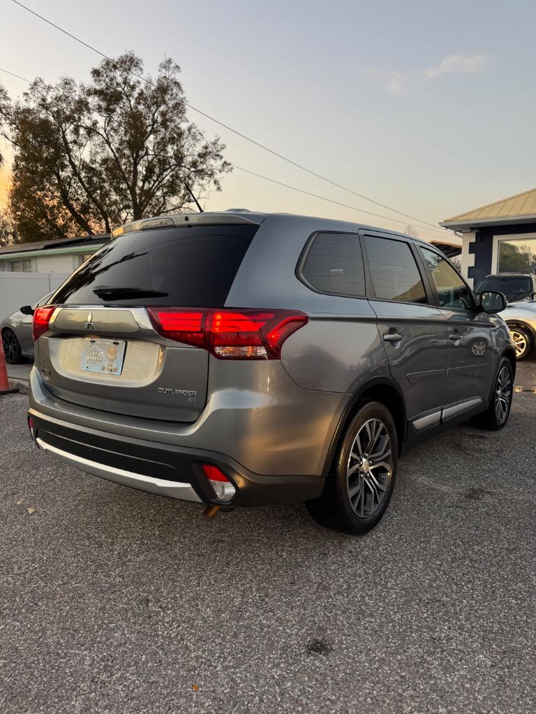 2016 Mitsubishi Outlander - $14,900