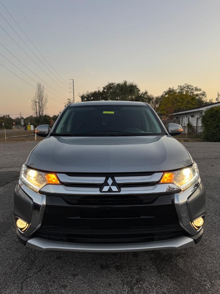 2016 Mitsubishi Outlander - $14,900