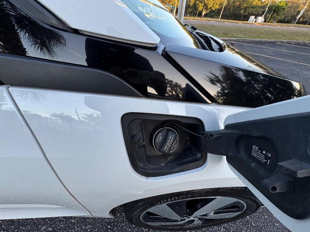2017 BMW i3 - $17,900