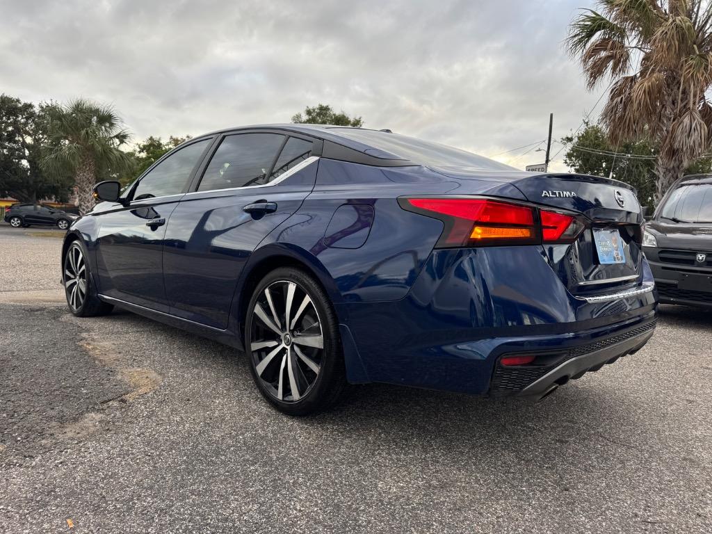 2020 Nissan Altima - $12,900