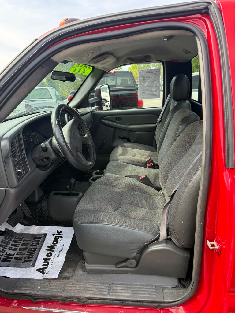 2004 Chevrolet Silverado - $9,000