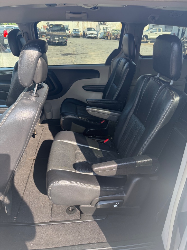 2012 Chrysler Town And Country