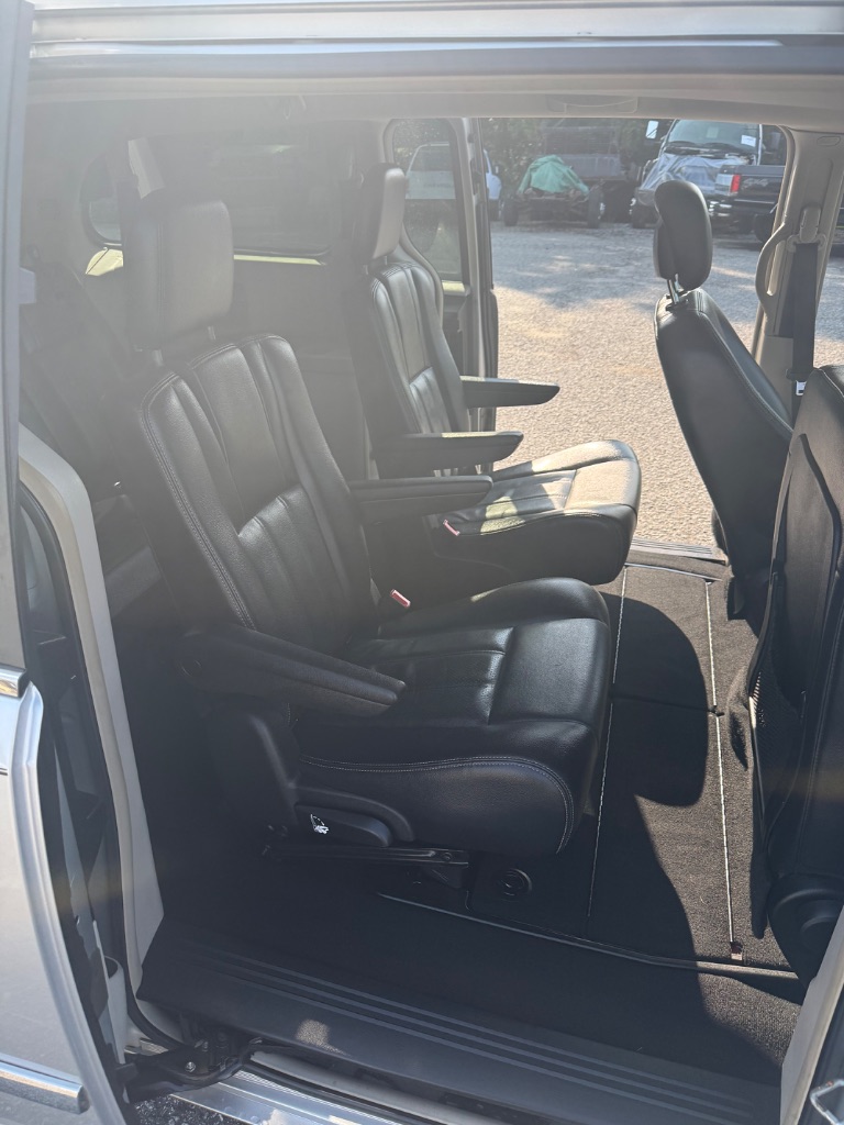 2012 Chrysler Town And Country