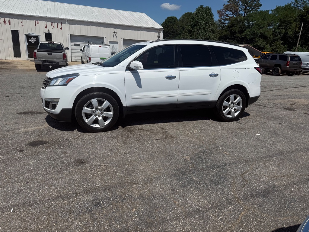 2017 Chevrolet Traverse - $8,995