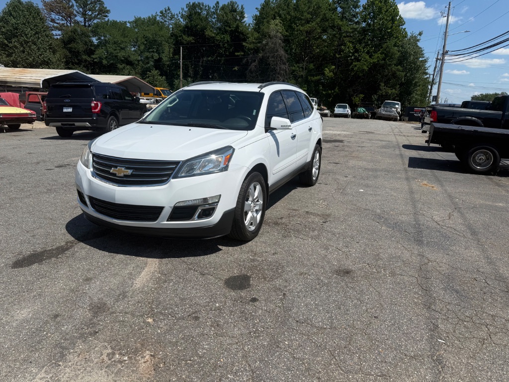 2017 Chevrolet Traverse - $8,995