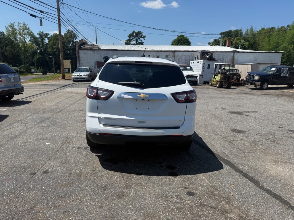 2017 Chevrolet Traverse - $8,995