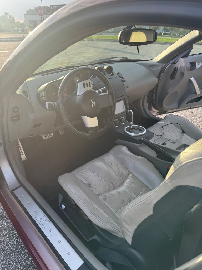 2004 Nissan 350Z - $9,850