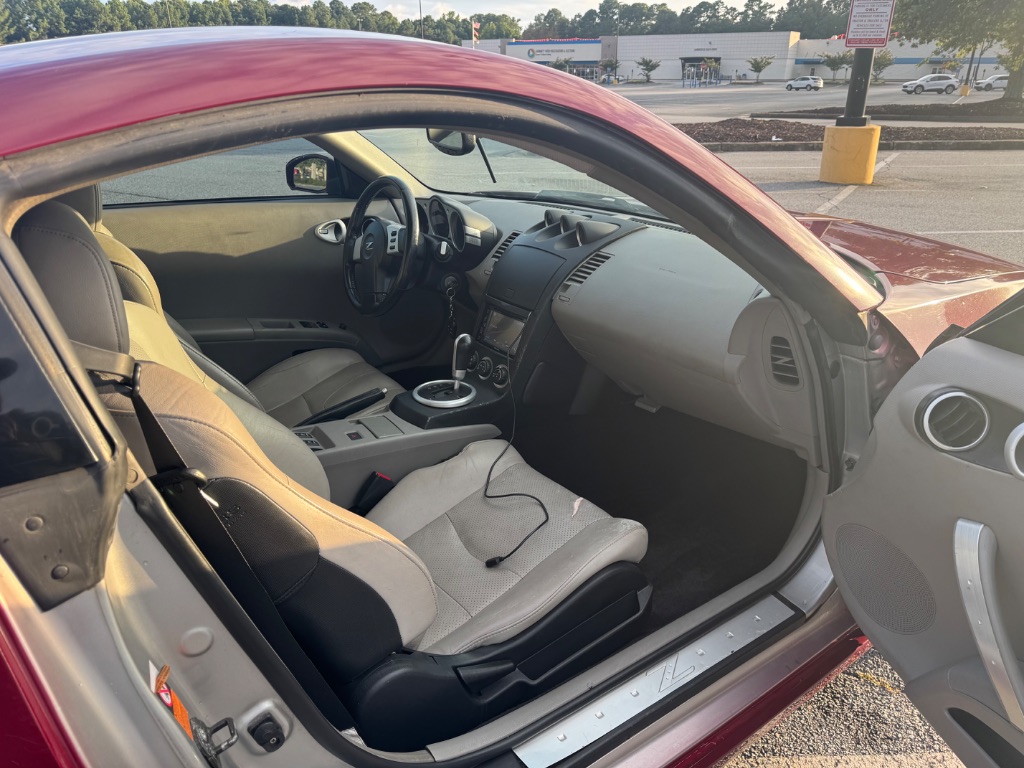 2004 Nissan 350Z - $9,850