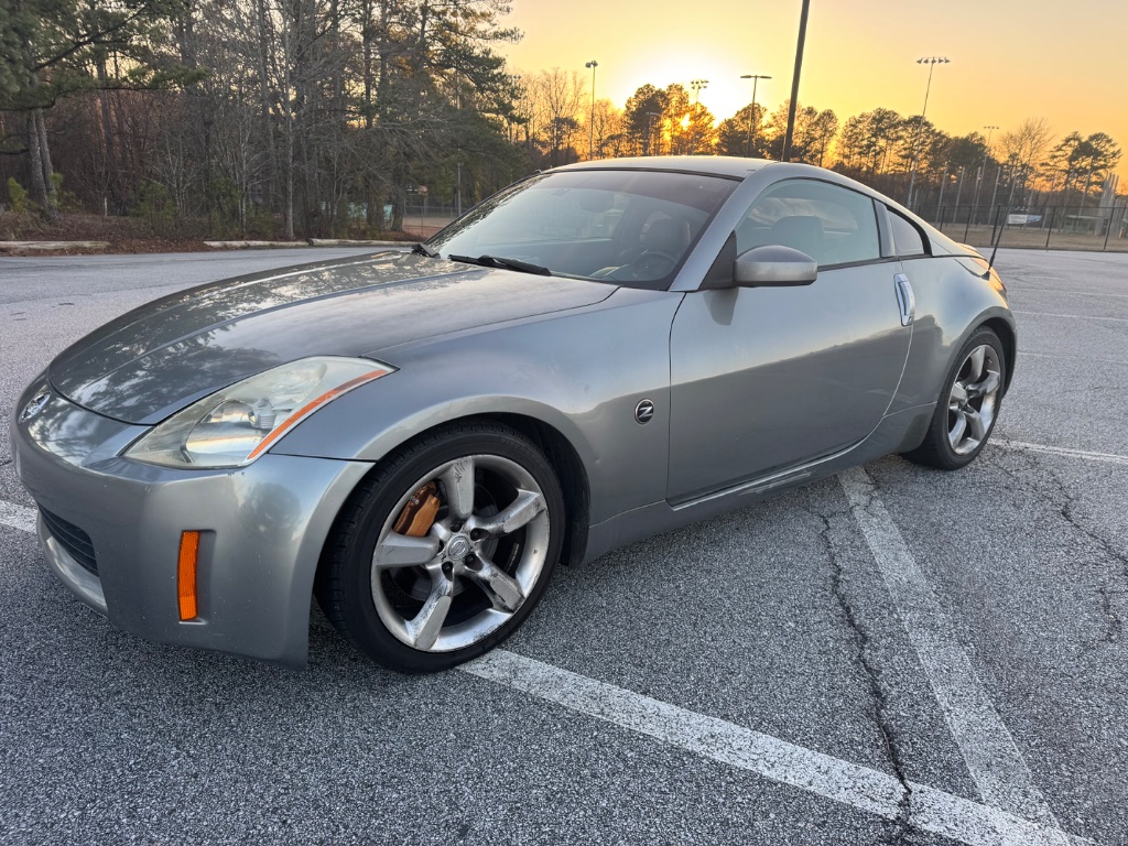 2005 Nissan 350Z - $8,900