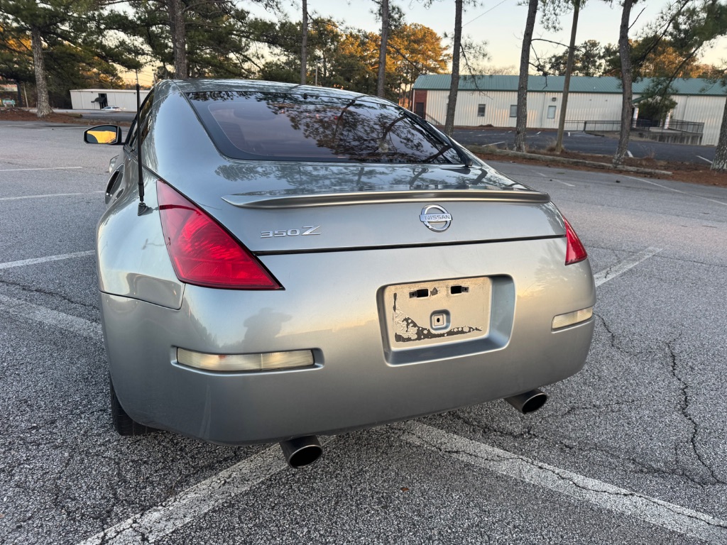 2005 Nissan 350Z - $8,900