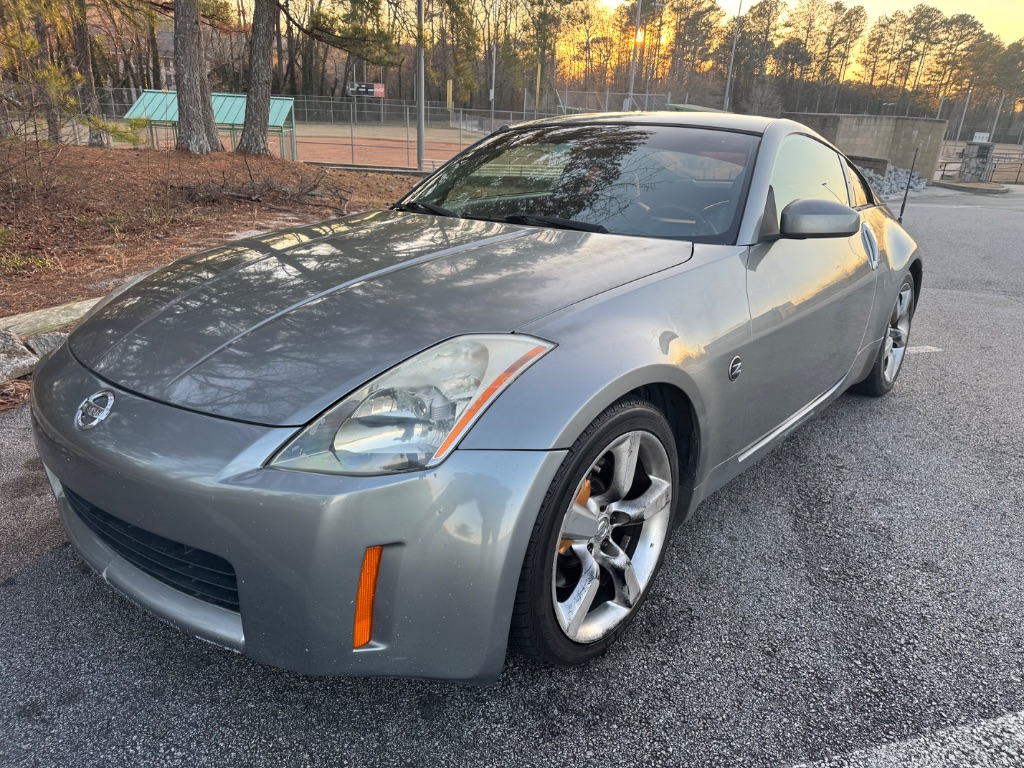 2005 Nissan 350Z - $8,900