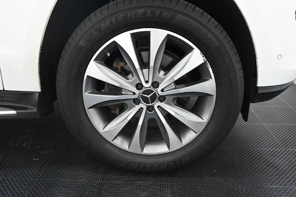 2016 Mercedes-Benz GL-Class - $11,985
