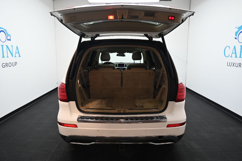 2016 Mercedes-Benz GL-Class - $11,985