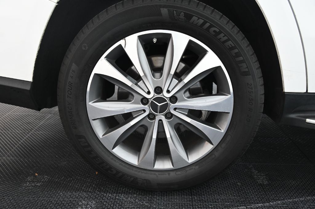2016 Mercedes-Benz GL-Class - $11,985
