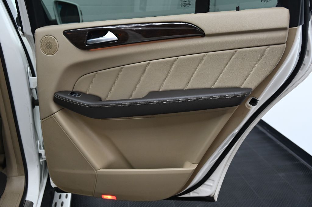 2016 Mercedes-Benz GL-Class - $11,985