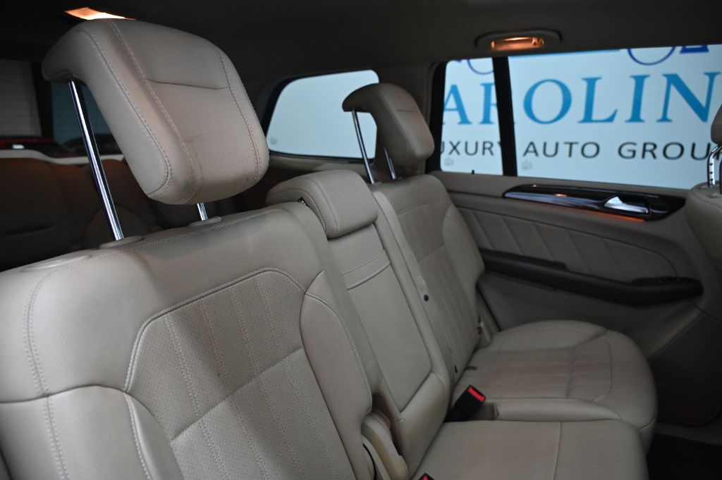2016 Mercedes-Benz GL-Class - $11,985