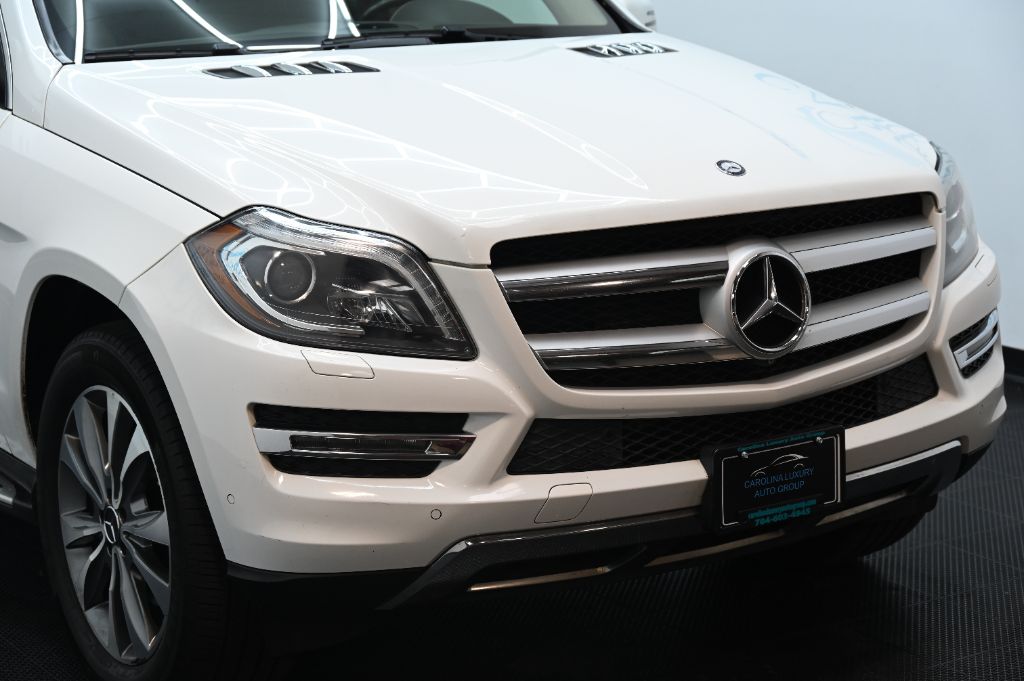 2016 Mercedes-Benz GL-Class - $11,985