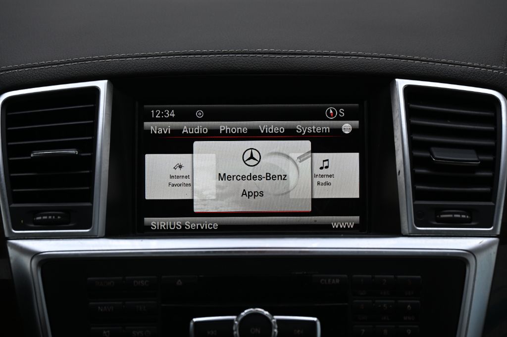 2016 Mercedes-Benz GL-Class - $11,985
