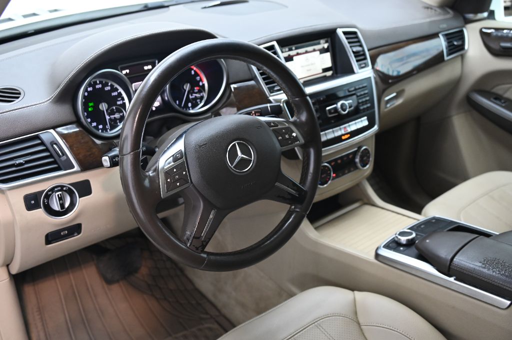 2016 Mercedes-Benz GL-Class - $11,985
